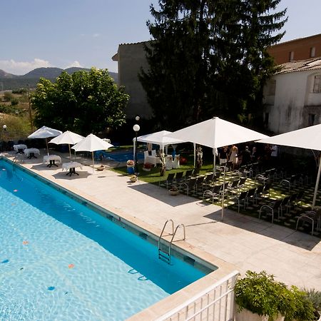 Hotel Segle XX Tremp Zewnętrze zdjęcie