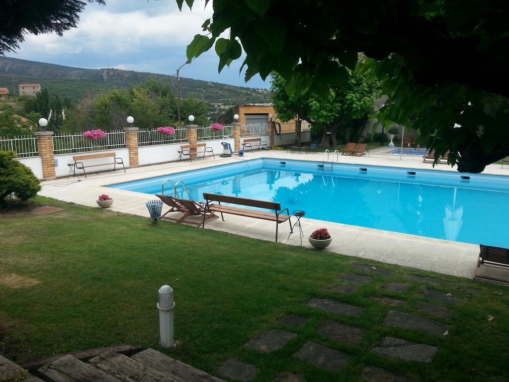 Hotel Segle XX Tremp Zewnętrze zdjęcie