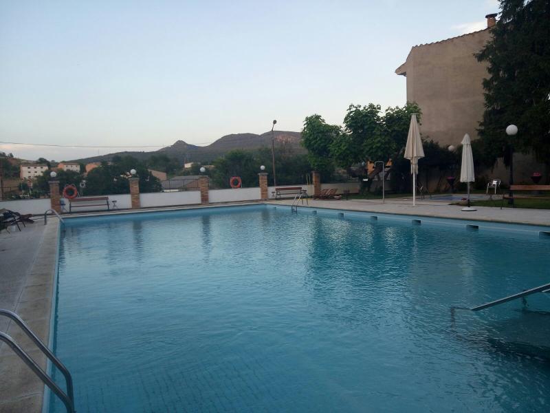 Hotel Segle XX Tremp Zewnętrze zdjęcie