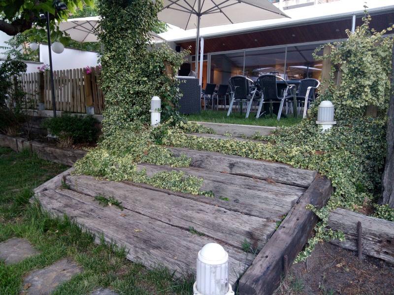 Hotel Segle XX Tremp Zewnętrze zdjęcie