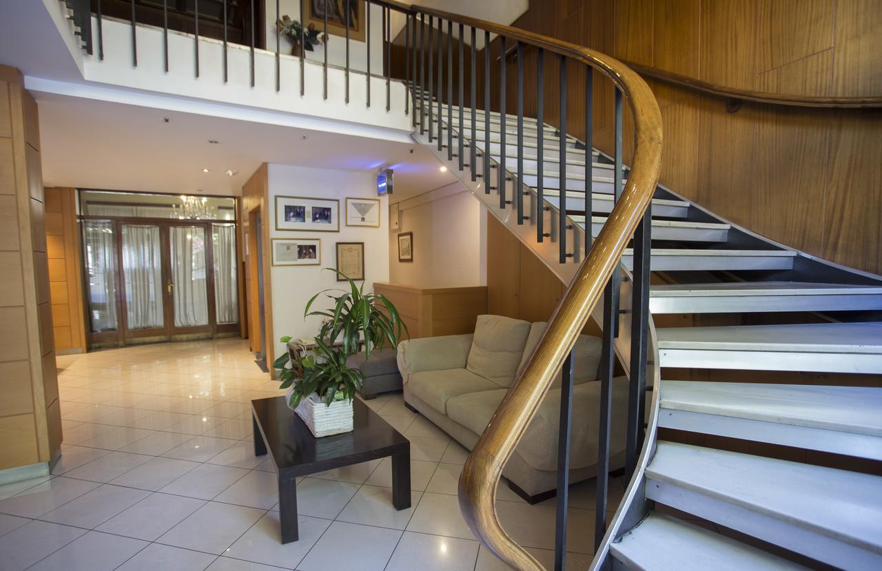 Hotel Segle XX Tremp Zewnętrze zdjęcie